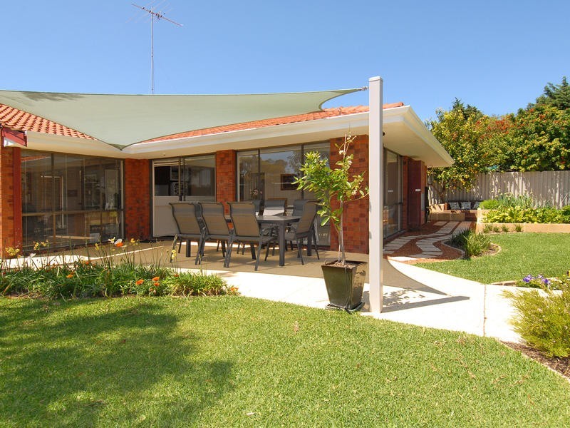 8 Eclipse Crescent, Kallaroo WA 6025