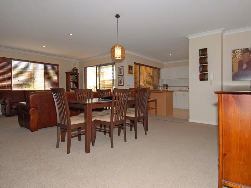 Unit 13/27 Piccadilly Circle, Joondalup WA 6027