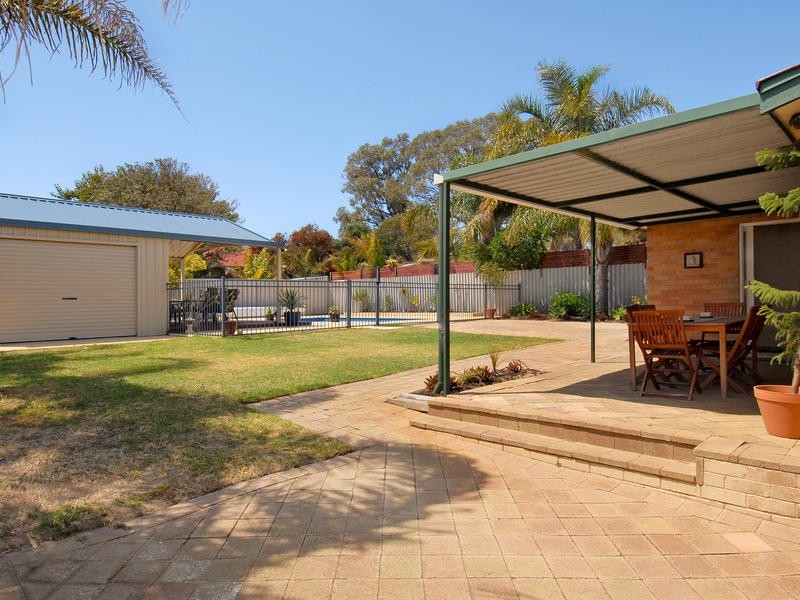 25 Gamble Way, Karrinyup WA 6018