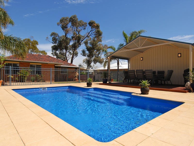 25 Gamble Way, Karrinyup WA 6018