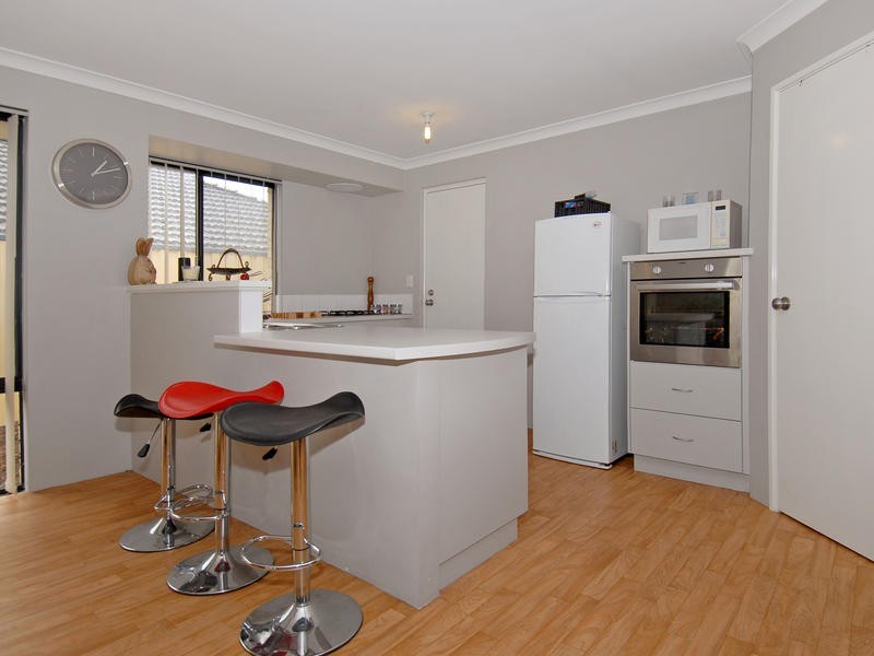 19 Triller Bend, Tapping WA 6065