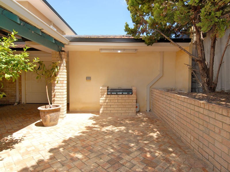 16 Sabot Place, Ocean Reef WA 6027