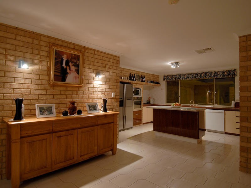 16 Sabot Place, Ocean Reef WA 6027