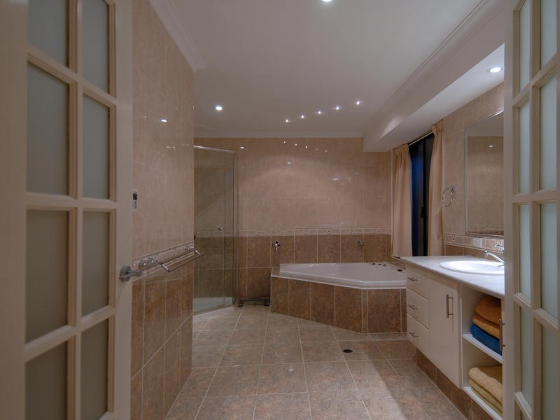 16 Sabot Place, Ocean Reef WA 6027