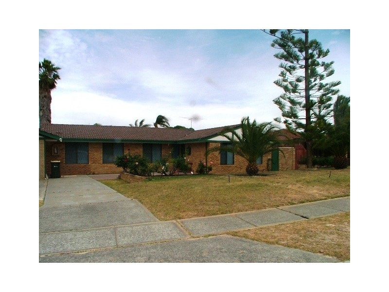 23 Deyoung Rd, Craigie WA 6025
