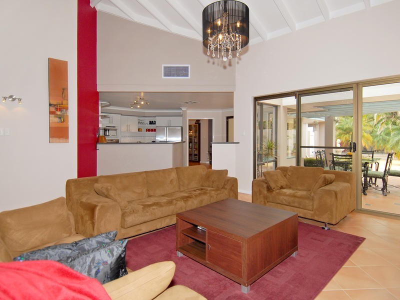 24 The Ridge, Woodvale WA 6026