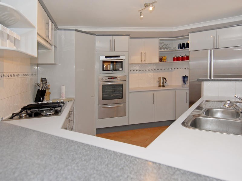 24 The Ridge, Woodvale WA 6026