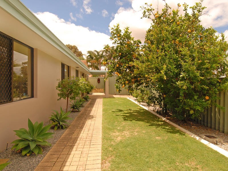 24 The Ridge, Woodvale WA 6026