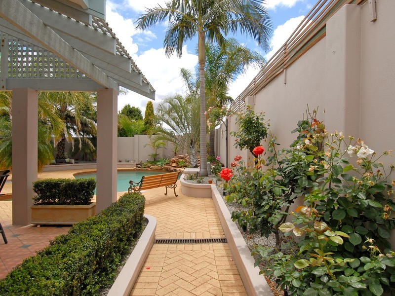 24 The Ridge, Woodvale WA 6026