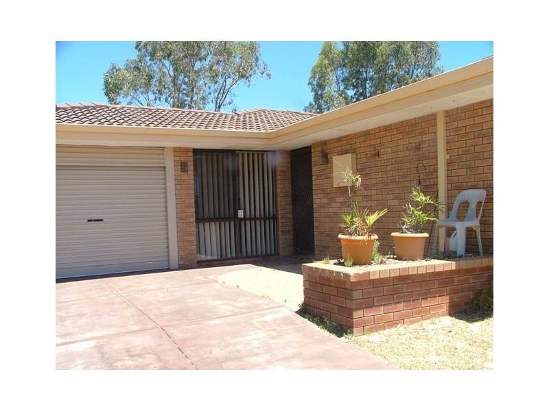 9  Stanley Close, Padbury WA 6025