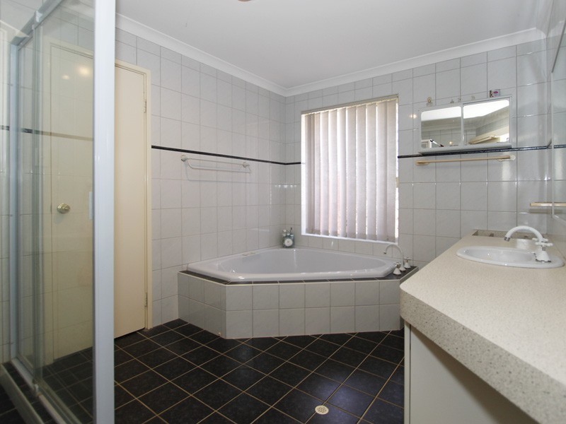 1/43  Sylvia St, Nollamara WA 6061
