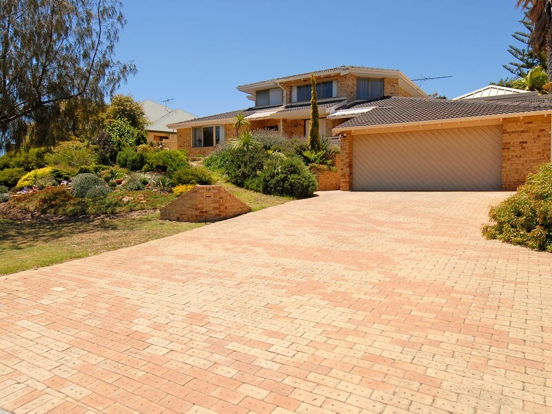 14 Fleetwing Hts, Ocean Reef WA 6027