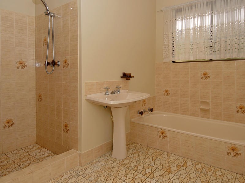 5 Grid Ct, Beldon WA 6027