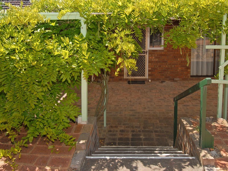 5 Grid Ct, Beldon WA 6027