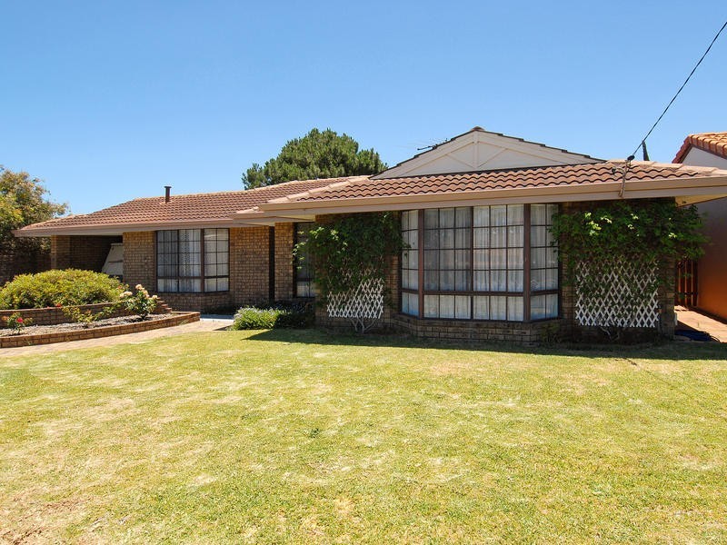 6 Clyo Way, Kallaroo WA 6025