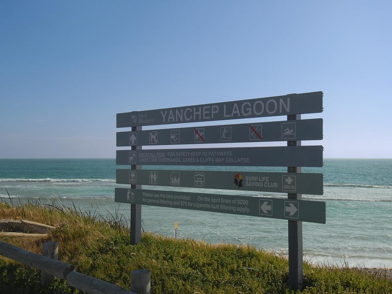 126 Lagoon Dr, Yanchep WA 6035