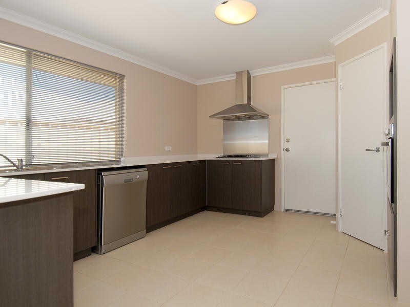 53 Galileo Ave, Tapping WA 6065