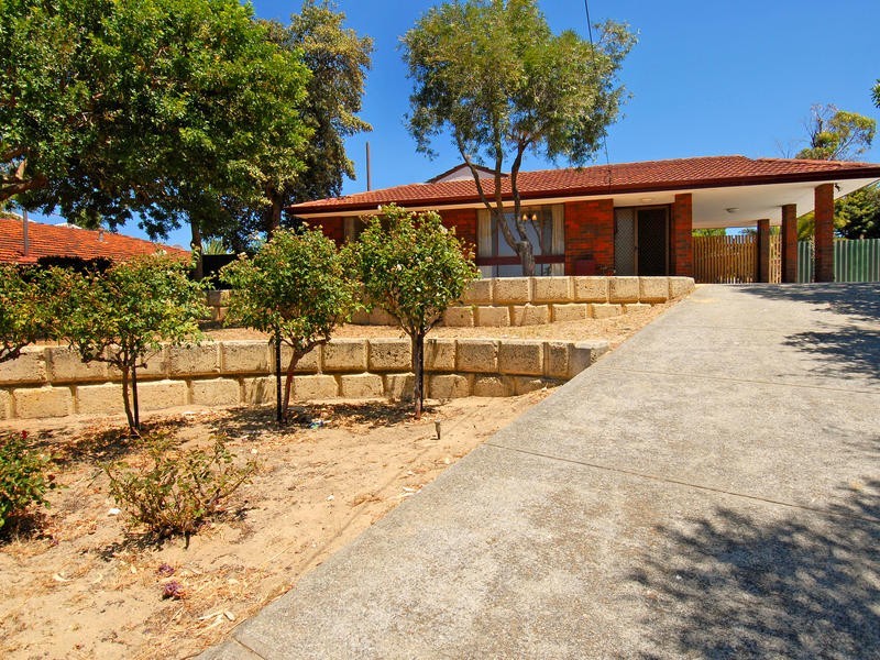 13 Buchanan Way, Padbury WA 6025