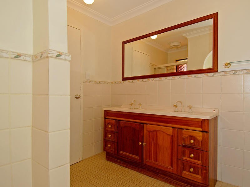 13 Buchanan Way, Padbury WA 6025