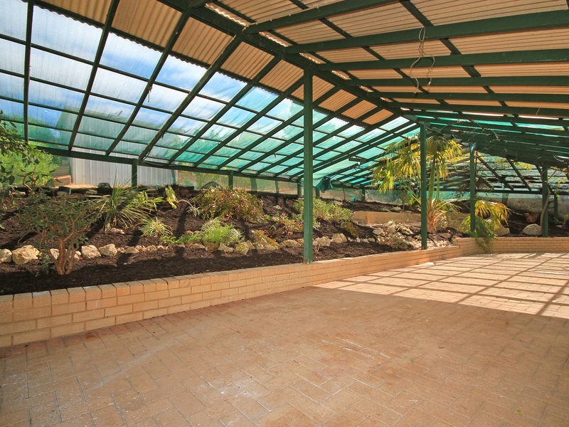 28 Galatea Grove, Two Rocks WA 6037