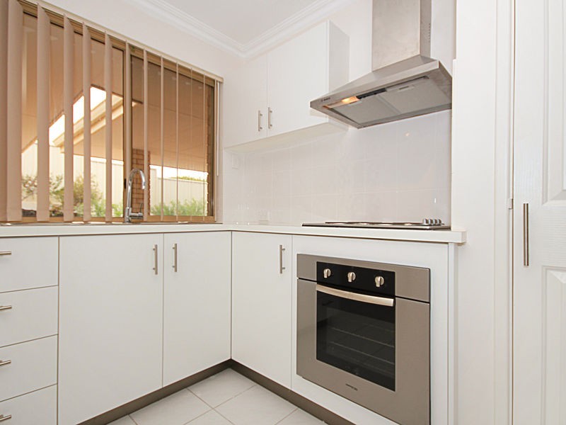 28 Galatea Grove, Two Rocks WA 6037