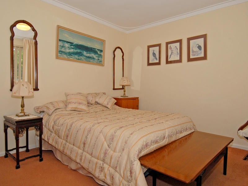 11 Grove Rd, Walliston WA 6076