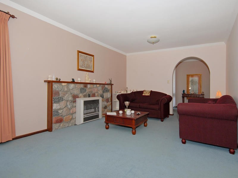 52 Cotherstone Rd, Kalamunda WA 6076