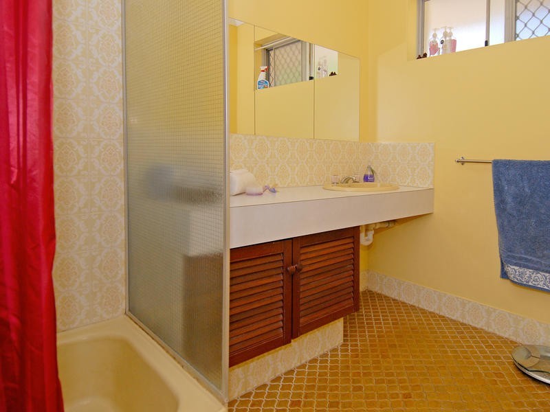 52 Cotherstone Rd, Kalamunda WA 6076