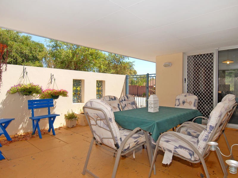 52 Cotherstone Rd, Kalamunda WA 6076