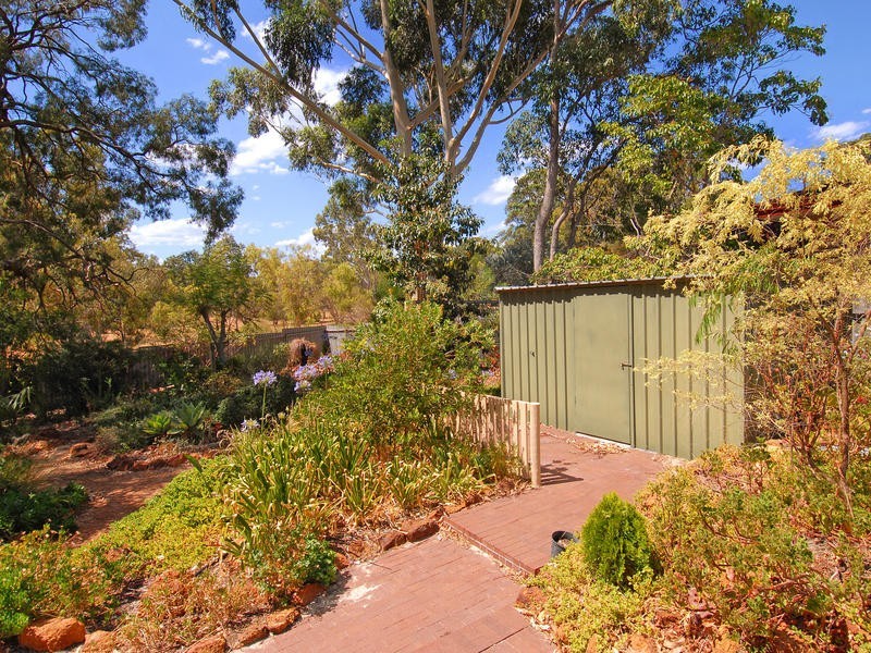 52 Cotherstone Rd, Kalamunda WA 6076