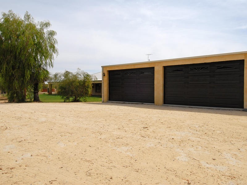 35 Fairway Ct, Woodridge WA 6041