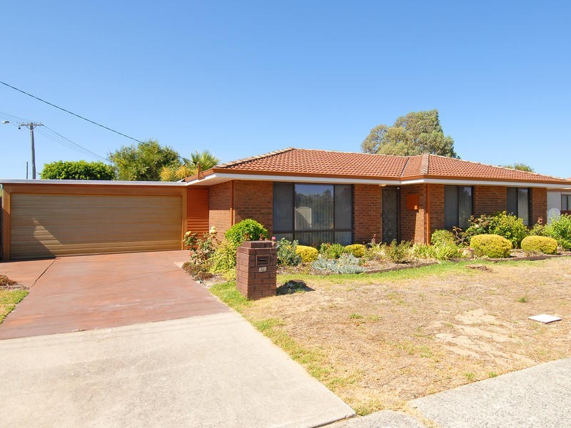 38 Monument Drive, Beldon WA 6027