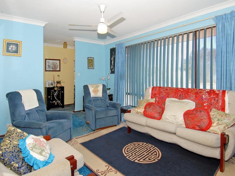 38 Monument Drive, Beldon WA 6027