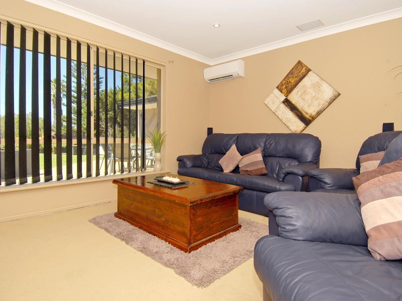 10 Cowrie Place, Mullaloo WA 6027