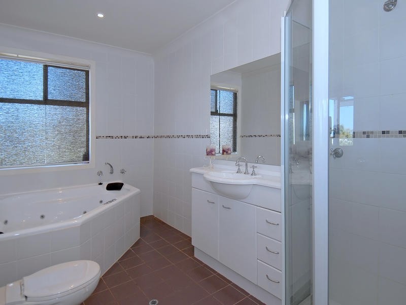 10 Cowrie Place, Mullaloo WA 6027