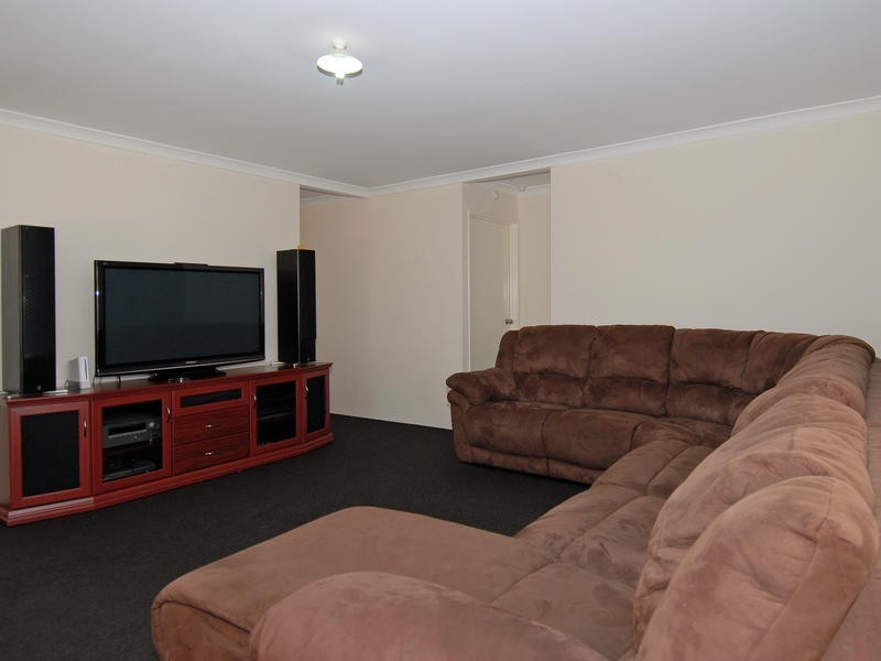 20 Incana St, Banksia Grove WA 6031