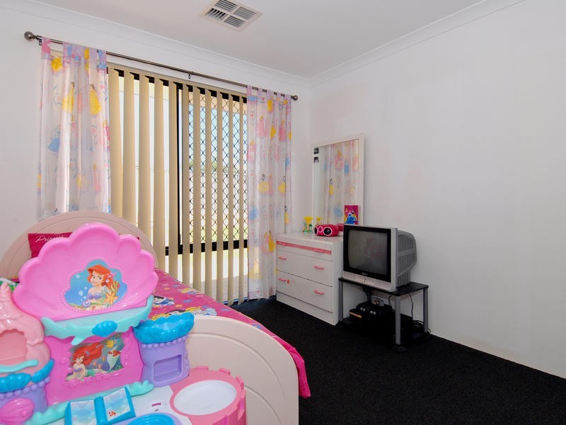 20 Incana St, Banksia Grove WA 6031