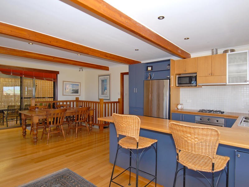 5 Hackney Way, Yanchep WA 6035