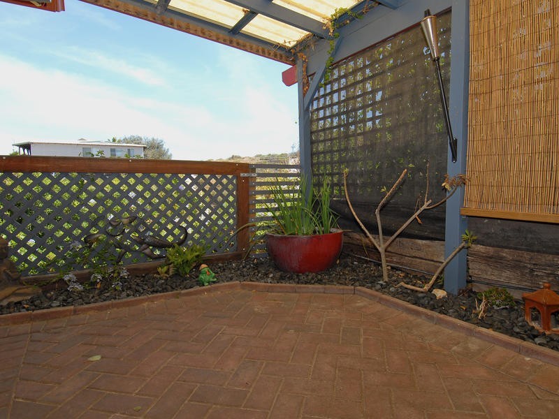 5 Hackney Way, Yanchep WA 6035