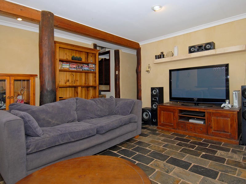 5 Hackney Way, Yanchep WA 6035