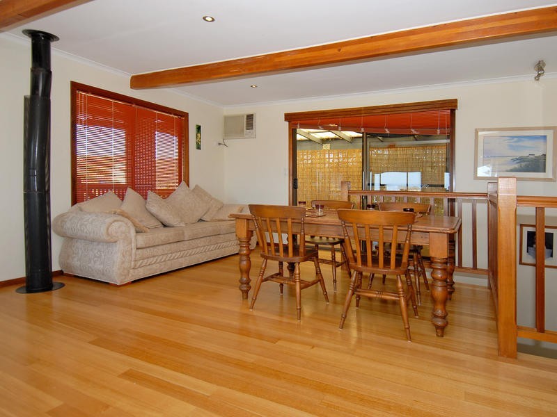 5 Hackney Way, Yanchep WA 6035