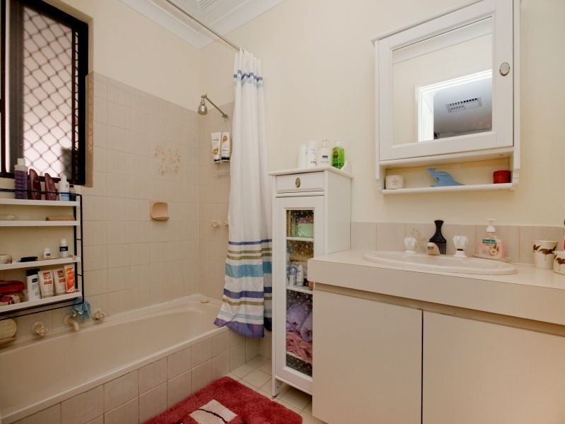 3 Chipala Ct, Edgewater WA 6027