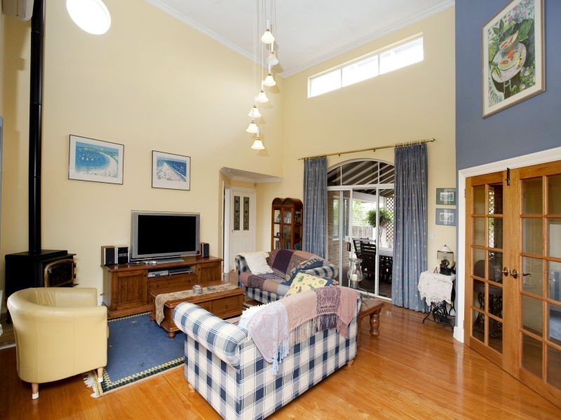 5 Rothwald Pl, Hillarys WA 6025