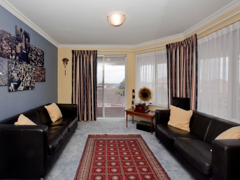 5 Rothwald Pl, Hillarys WA 6025