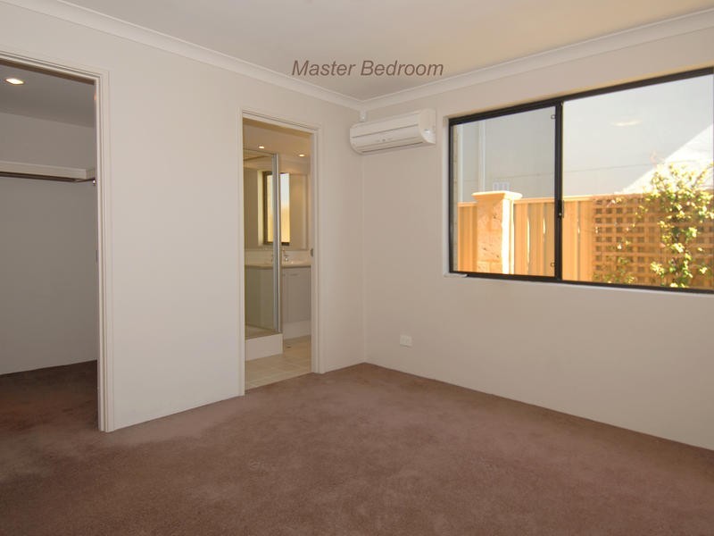 40 Masthead Cl, Jindalee WA 6036