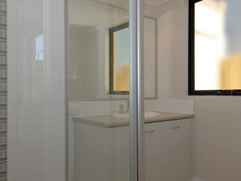 40 Masthead Cl, Jindalee WA 6036