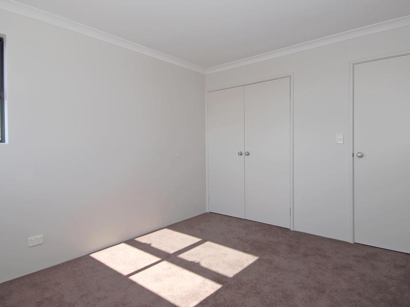 40 Masthead Cl, Jindalee WA 6036