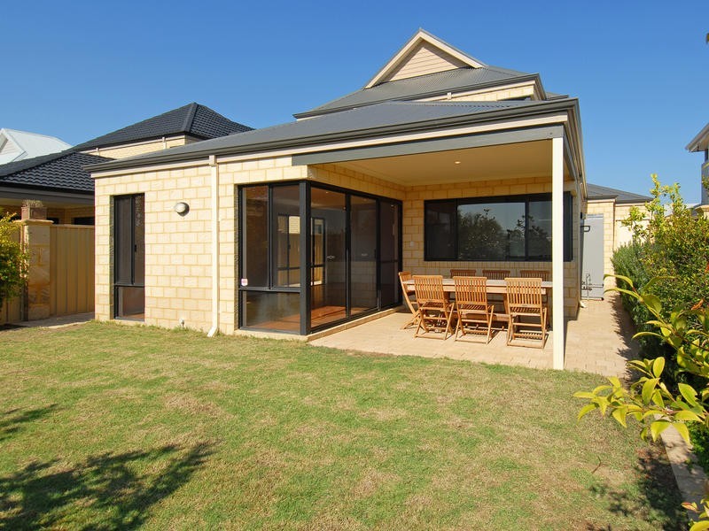 40 Masthead Cl, Jindalee WA 6036