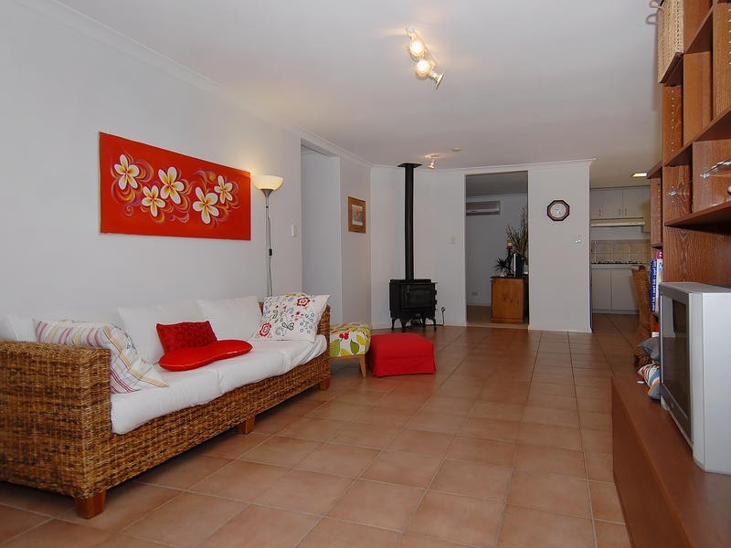 41 Trappers Drive, Woodvale WA 6026