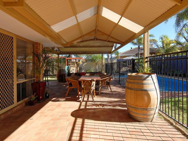 41 Trappers Drive, Woodvale WA 6026